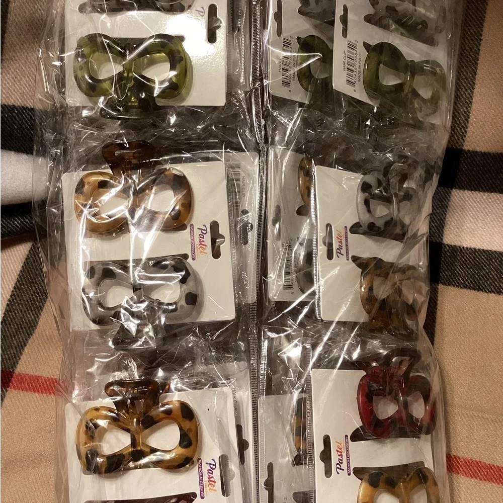 24PCS Patterned Hair Clips Set, HIGH QUALITY…